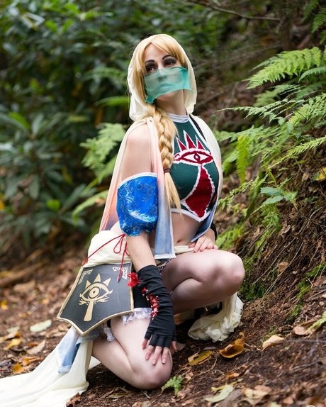 CrystAAHHL Leaks OnlyFans