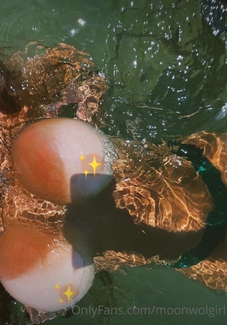 moonwolgirl OnlyFans Model Bilder