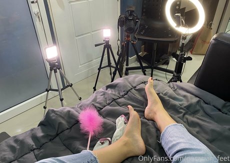 eurasian feet OnlyFans geleakte Pornografie