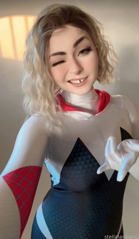 Stellalasaurus Nacktbilder von OnlyFans