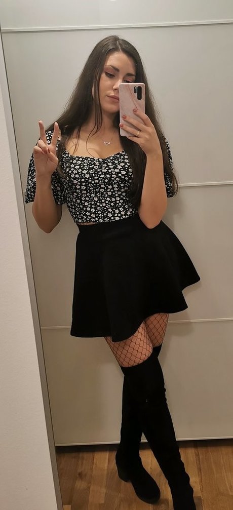 yabbe OnlyFans-Model