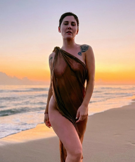 Miss lady bug Kostenloses OnlyFans