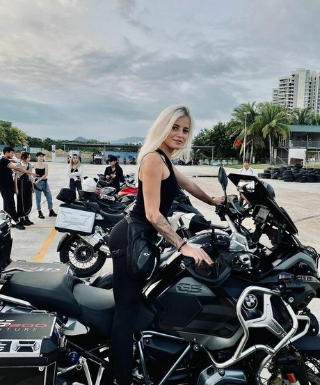 Veta George Models Füße OnlyFans