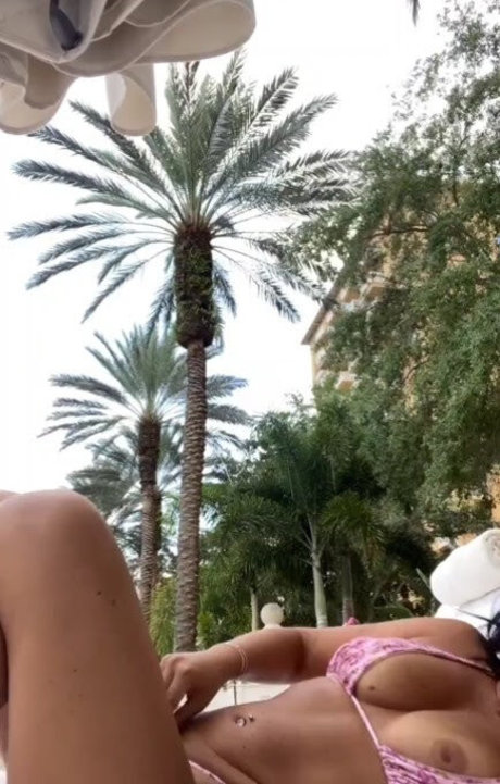 Allyamorxo Nacktpornos auf OnlyFans