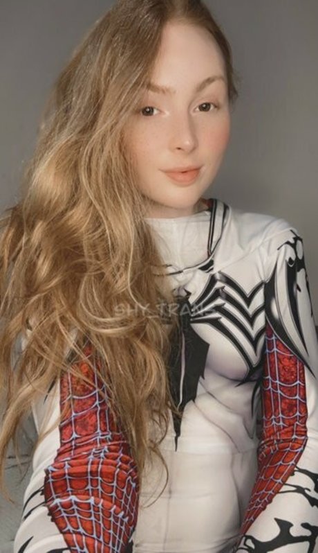 Shy Trans Sex auf OnlyFans