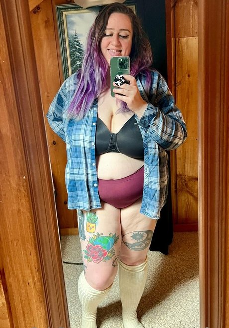 naughtynyxiefree Nackt Leaks OnlyFans