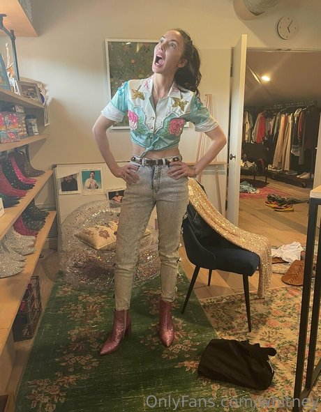 whitney Nacktbilder OnlyFans geleakt