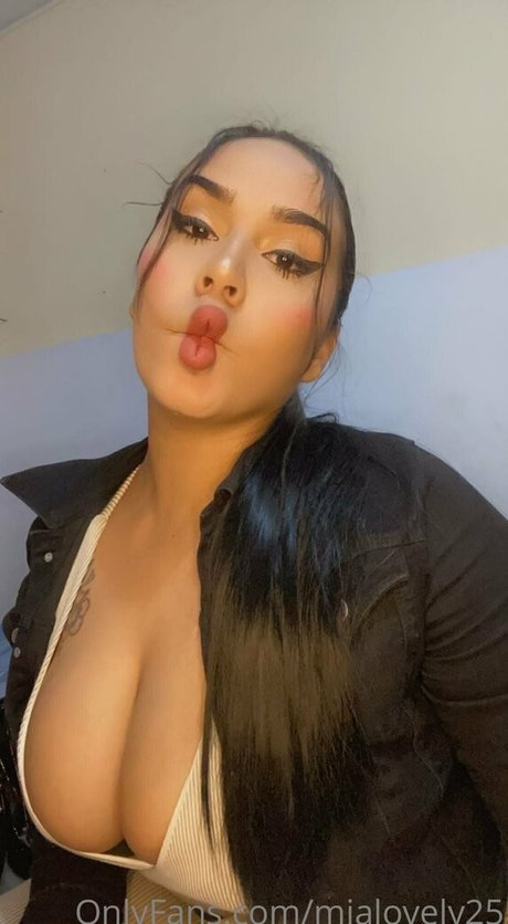 mialovely25 XXX OnlyFans