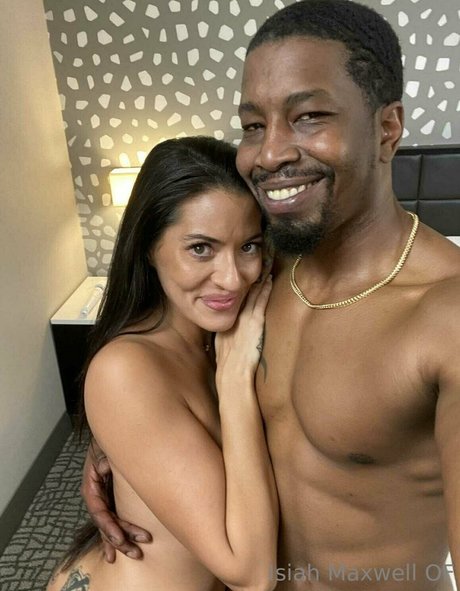 isiahmaxwell Oben ohne OnlyFans