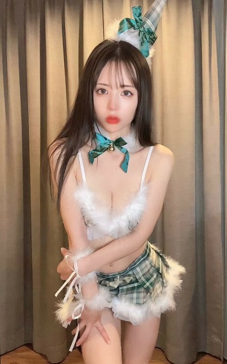 Nana Omakeno Sex auf OnlyFans