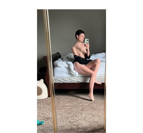 Girl On Cinema Porn OnlyFans Leaks