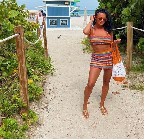 Joy Taylor Leak von OnlyFans Pornografie