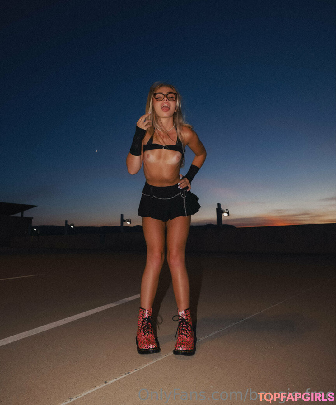 Brie Belle Nackt auf OnlyFans Leaks