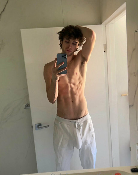 frankierossi OnlyFans Nacktbilder