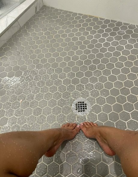 mizztwerksumfree Joi OnlyFans