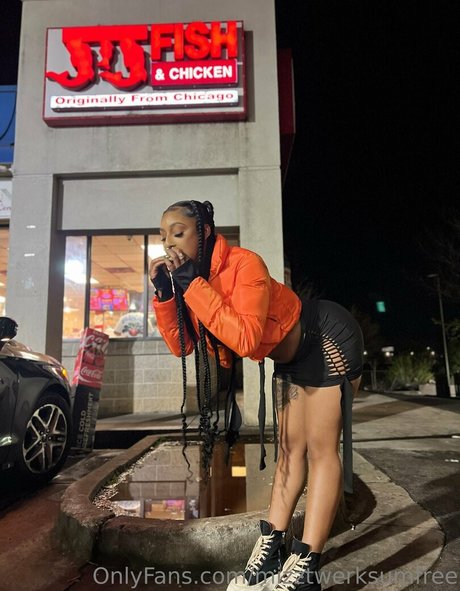 mizztwerksumfree OnlyFans