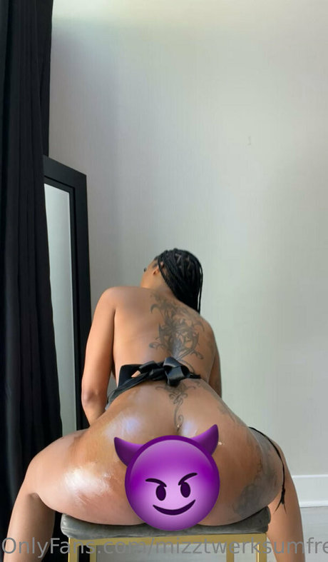 mizztwerksumfree OnlyFans Lesbisch