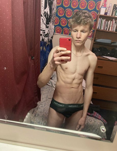 aiden twink OnlyFans-Leaks