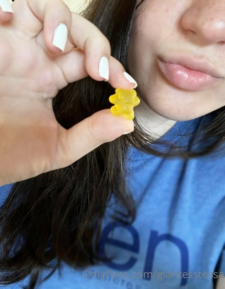 giantesstessa OnlyFans geleakt