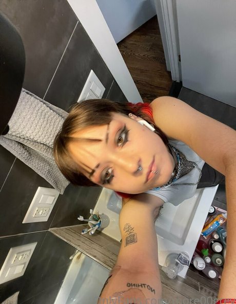 more00grey XXX OnlyFans