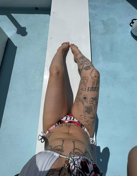 more00grey OnlyFans nackte Brüste