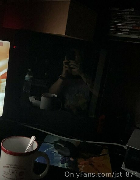 jst 874 Nacktbilder von OnlyFans