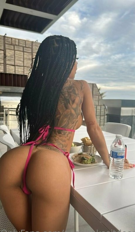 angellyummy OnlyFans Sextape