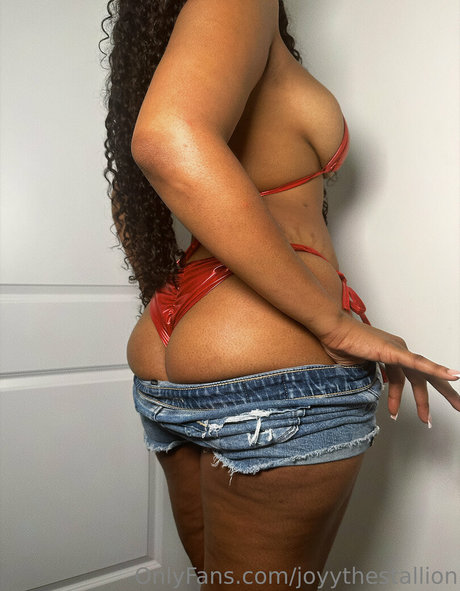 joyythestallion OnlyFans-Bilder