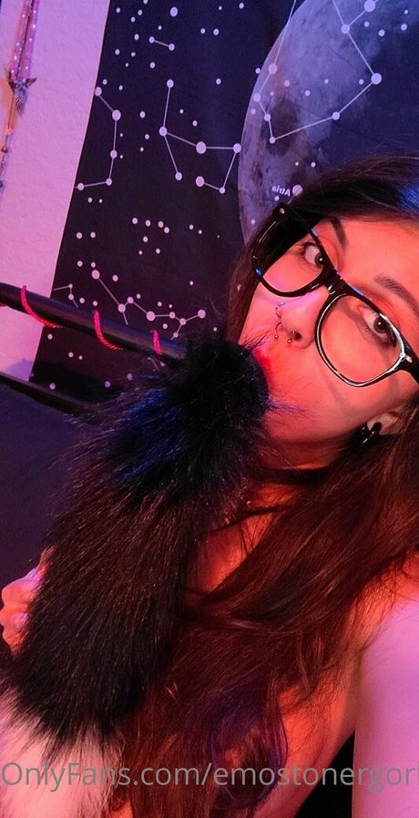 Emostonergorl OnlyFans Striptease