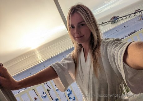 Vika Model OnlyFans Model Fotos