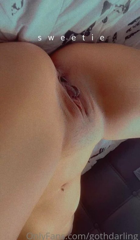 GothDarling Kostenlose OnlyFans-Pornos