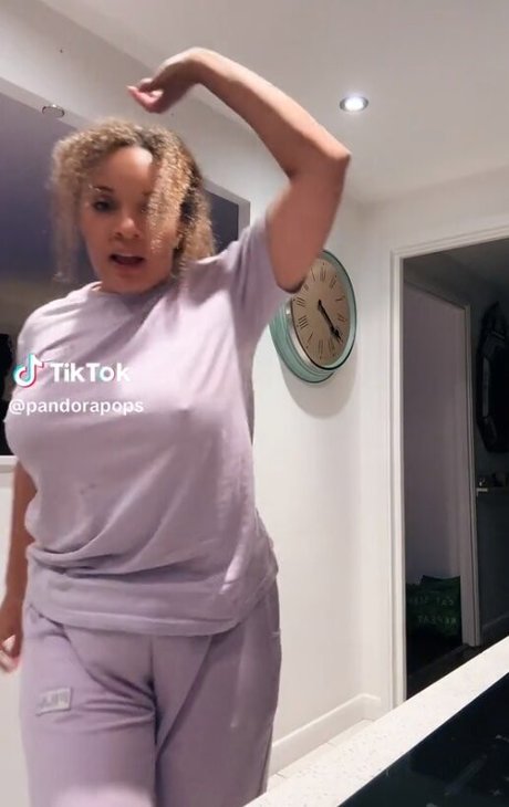 Pandora Christie Nacktbilder von OnlyFans