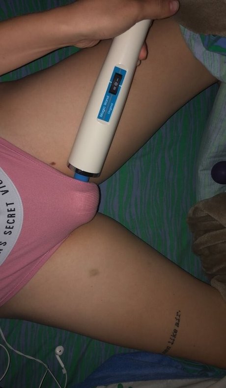 Megan Bitchell OnlyFans Strip