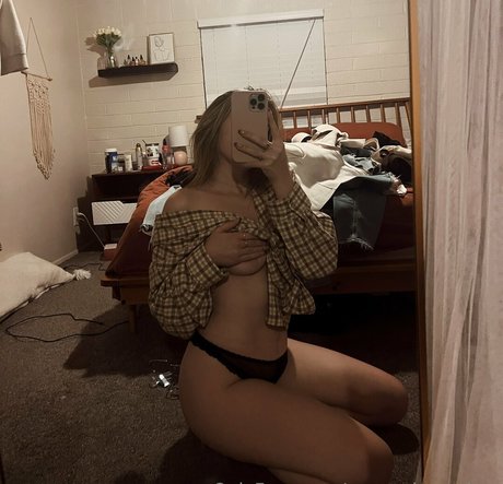 venuspiscessimp OnlyFans Strip