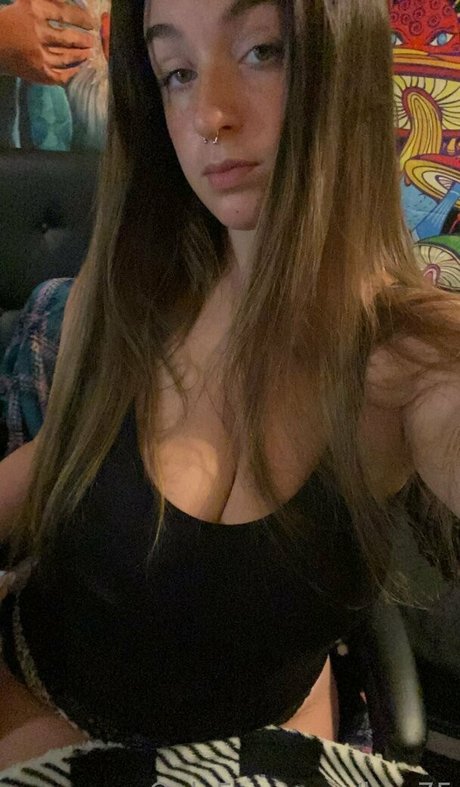 ky c75 OnlyFans Nacktbilder