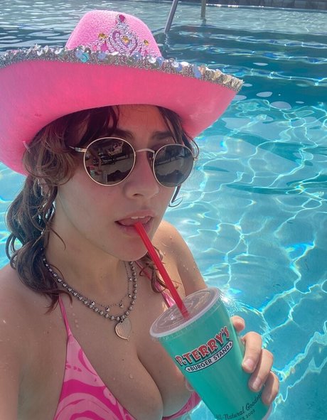 Oatmilkmommy OnlyFans Brüste Bild