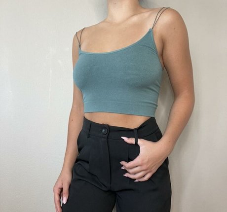 Avia Butler OnlyFans-Seite