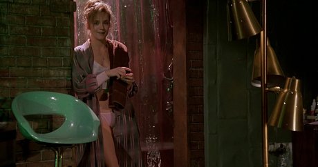 Lea Thompson Nackt auf OnlyFans Leaks