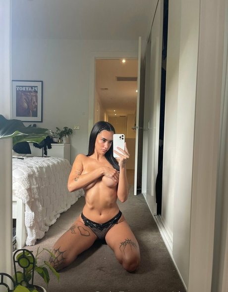 Emily Tyrrell NurlyFans-Pornos