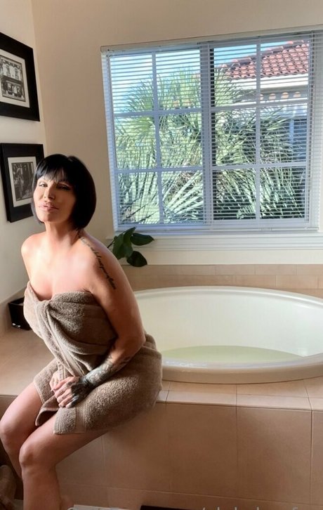 Shay Fox OnlyFans nackt