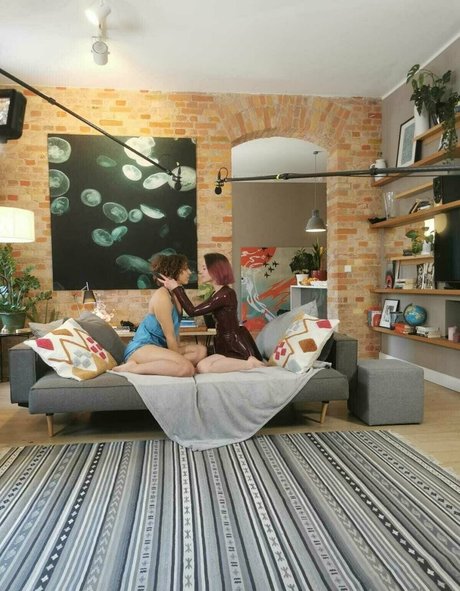 Miss Flora Femdom Gratis OnlyFans Inhalte