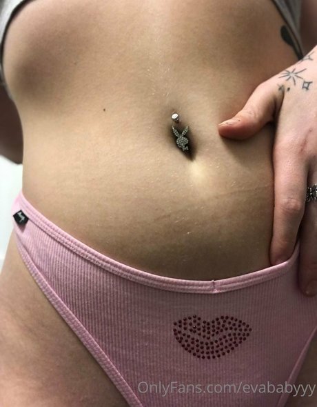 evababyyy OnlyFans Star