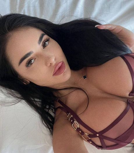 Maria Martskaya Nacktpornos auf OnlyFans