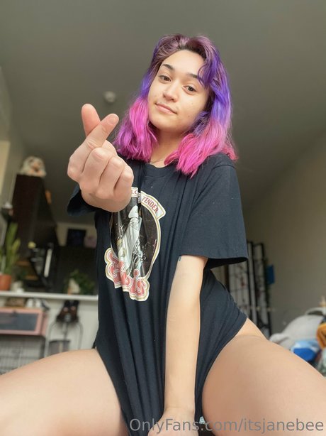 Jane Bee OnlyFans-Leaks