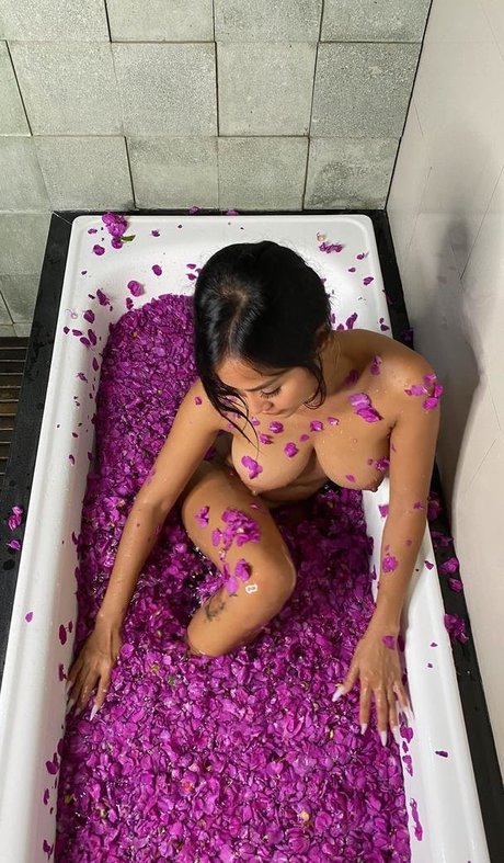 Imsummer OnlyFans OnlyFans