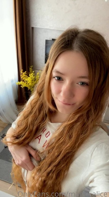 magic alice OnlyFans Strip