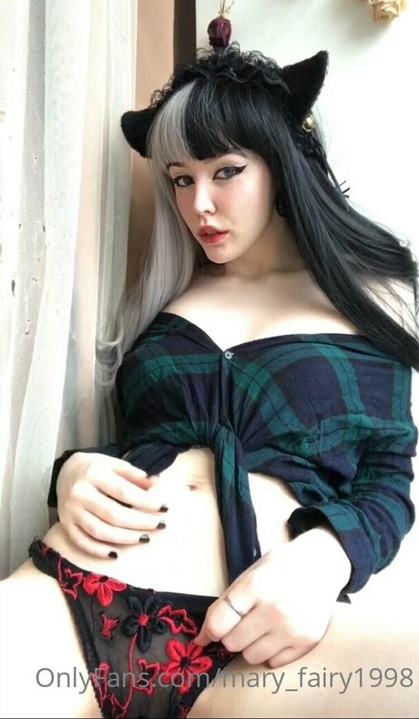 Mary Fairy1998 OnlyFans geleakt.