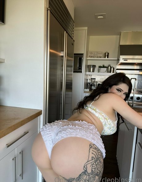 cleoblossom OnlyFans Fick geleakt