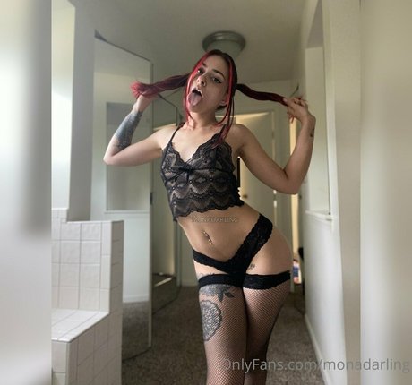 Mona Darling Leaks von OnlyFans