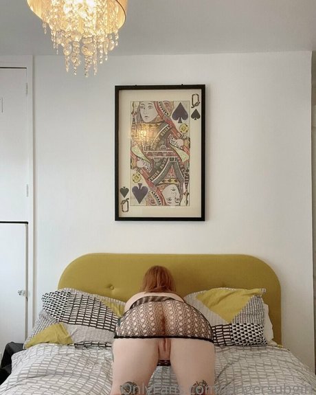 Ginger Your Pin up Oben ohne OnlyFans